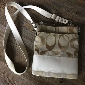Authentic Coach Crossbody Handbag Purse